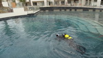 Recherche de fuite piscine avec matériel de plongée